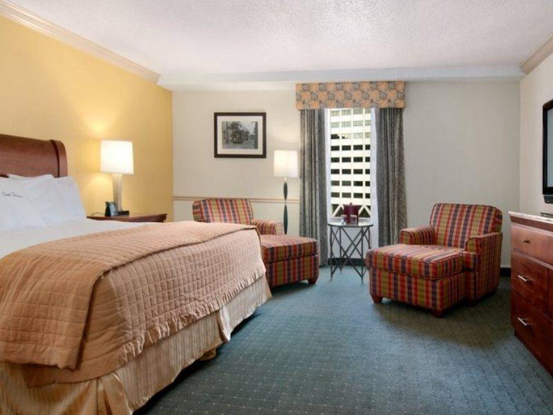 Hotel Doubletree By Hilton New Orleans Zimmer foto